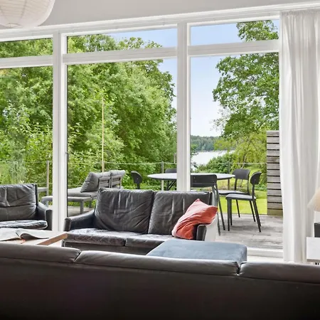 Biergh - 250m From The Sea By Interhome